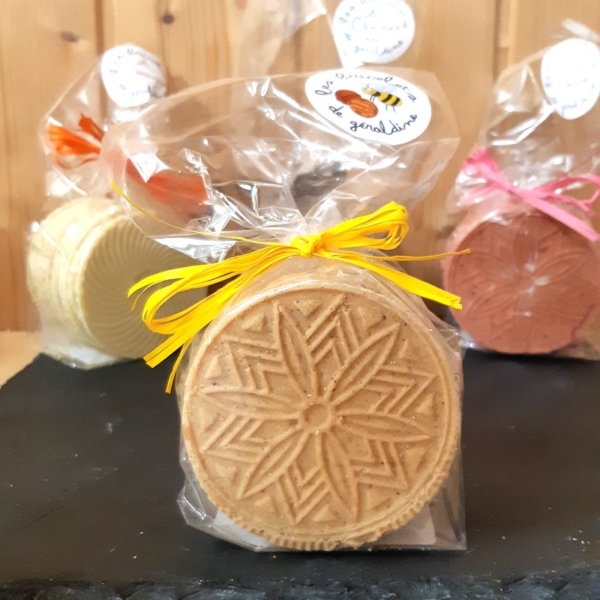 bricelets-aux-noix-et-miel-du-jura