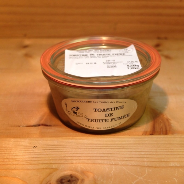 toastine-de-truite-fumee